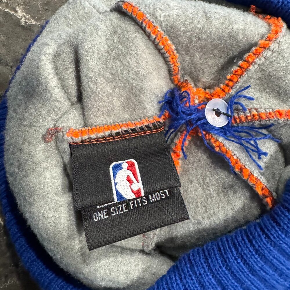 NWOT New Era NBA New York Knicks Bobble Beanie - Picture 5 of 6